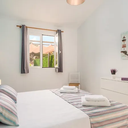 Villa Villas Isi & Ana Mestral Cala'N Blanes (Menorca)